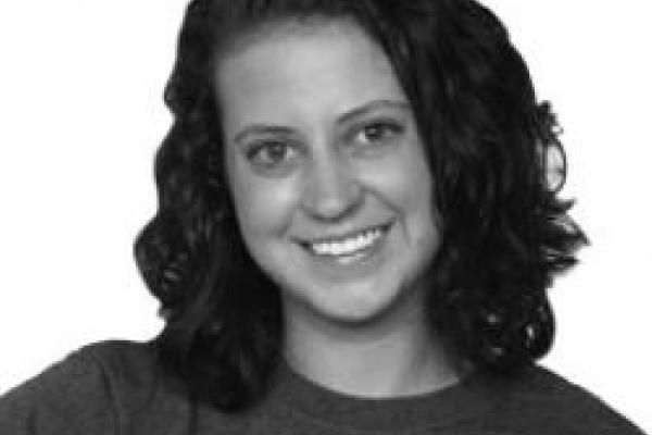 Cara Laviola headshot