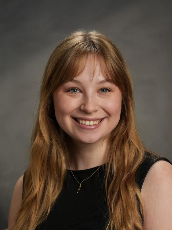 professional headshot of Iliana Haverlock