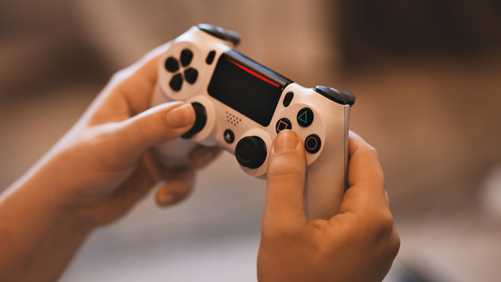 Handing holding gaming remote